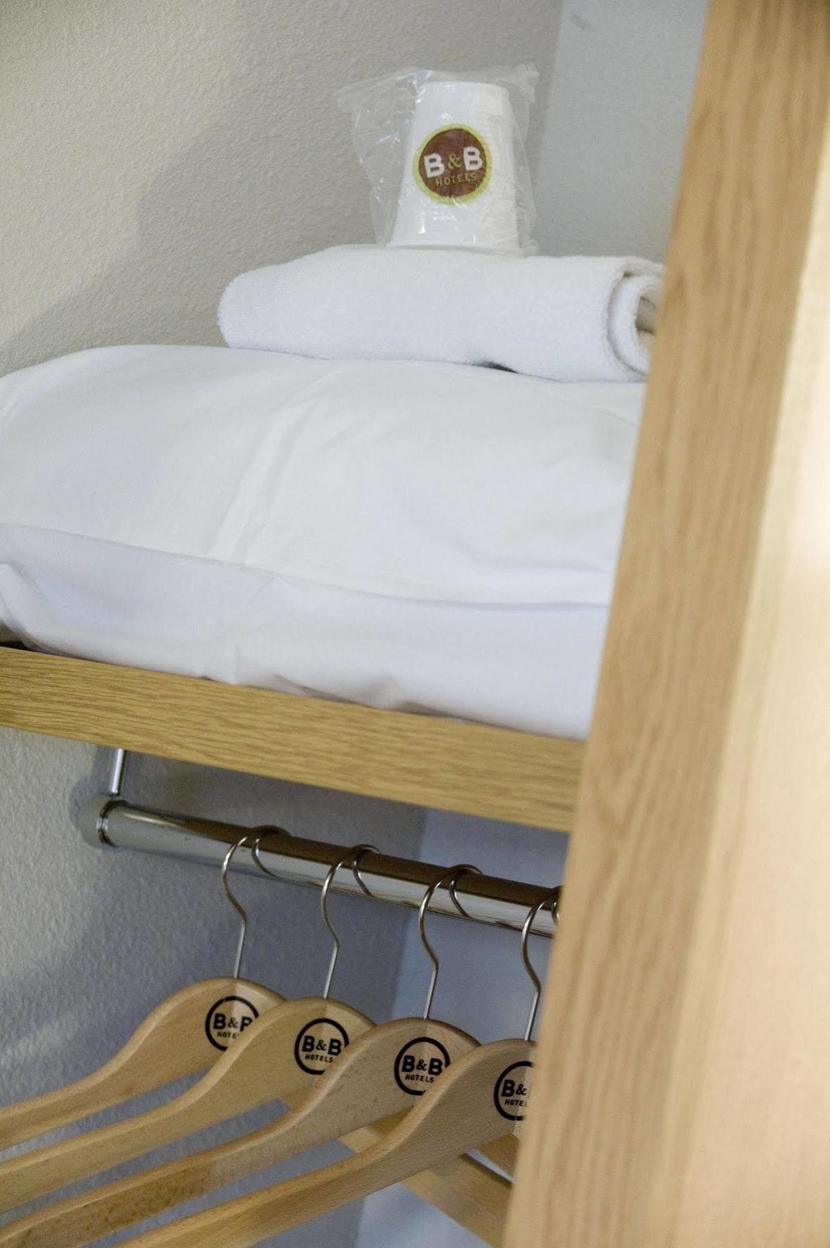 B&B Hôtel Cherbourg Ngoại thất bức ảnh